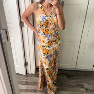 HALTER MAXI FLORAL DRESS